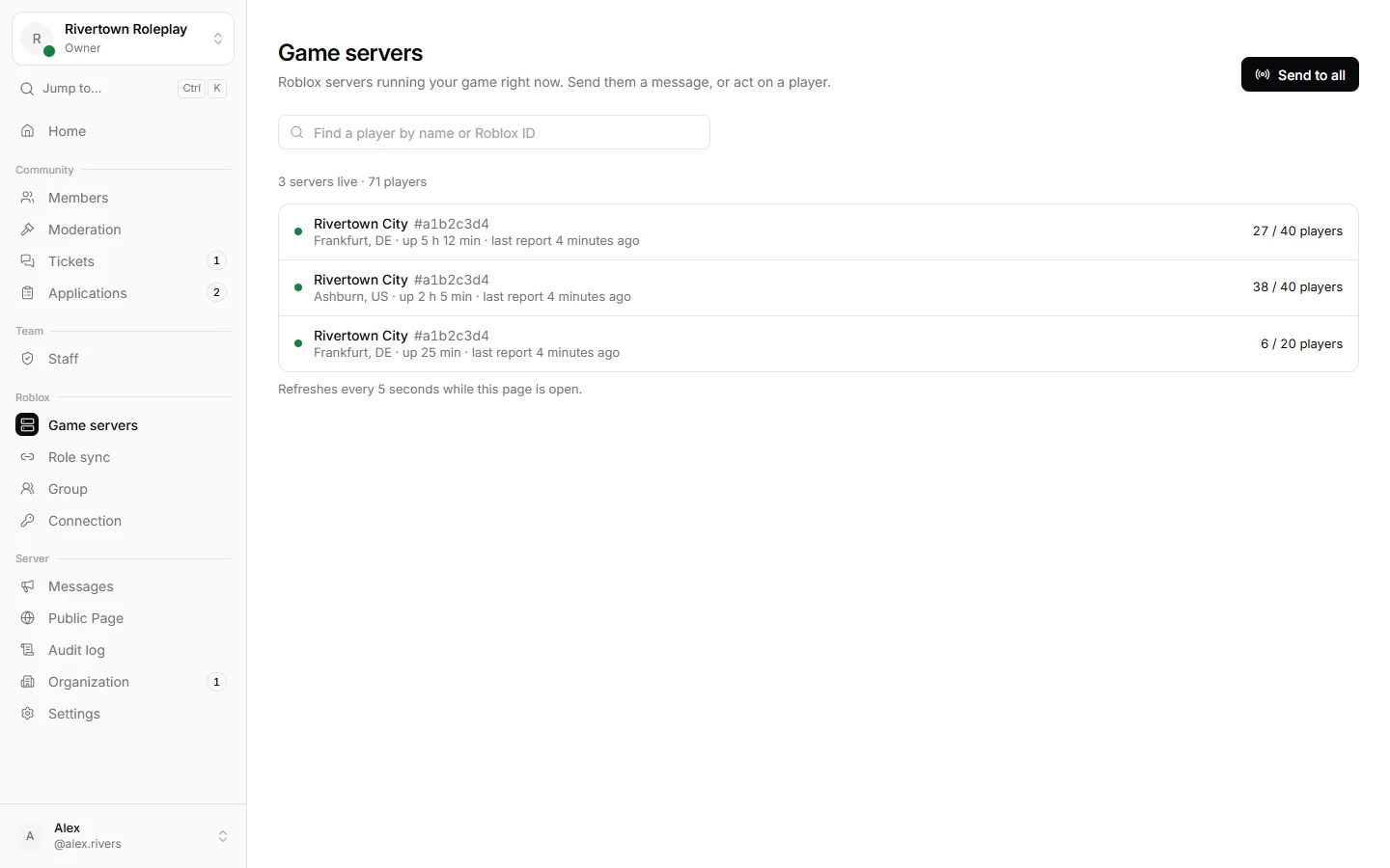 Live game servers with their player counts